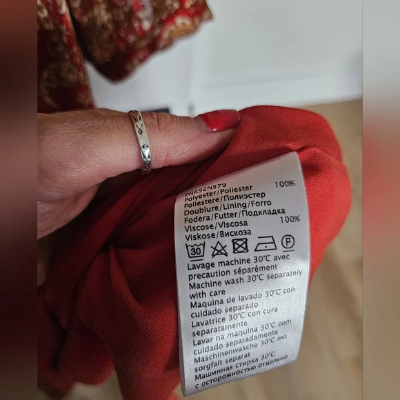 Red Dress - Picture 6 of 10